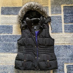 Down fill puffer vest, women’s medium